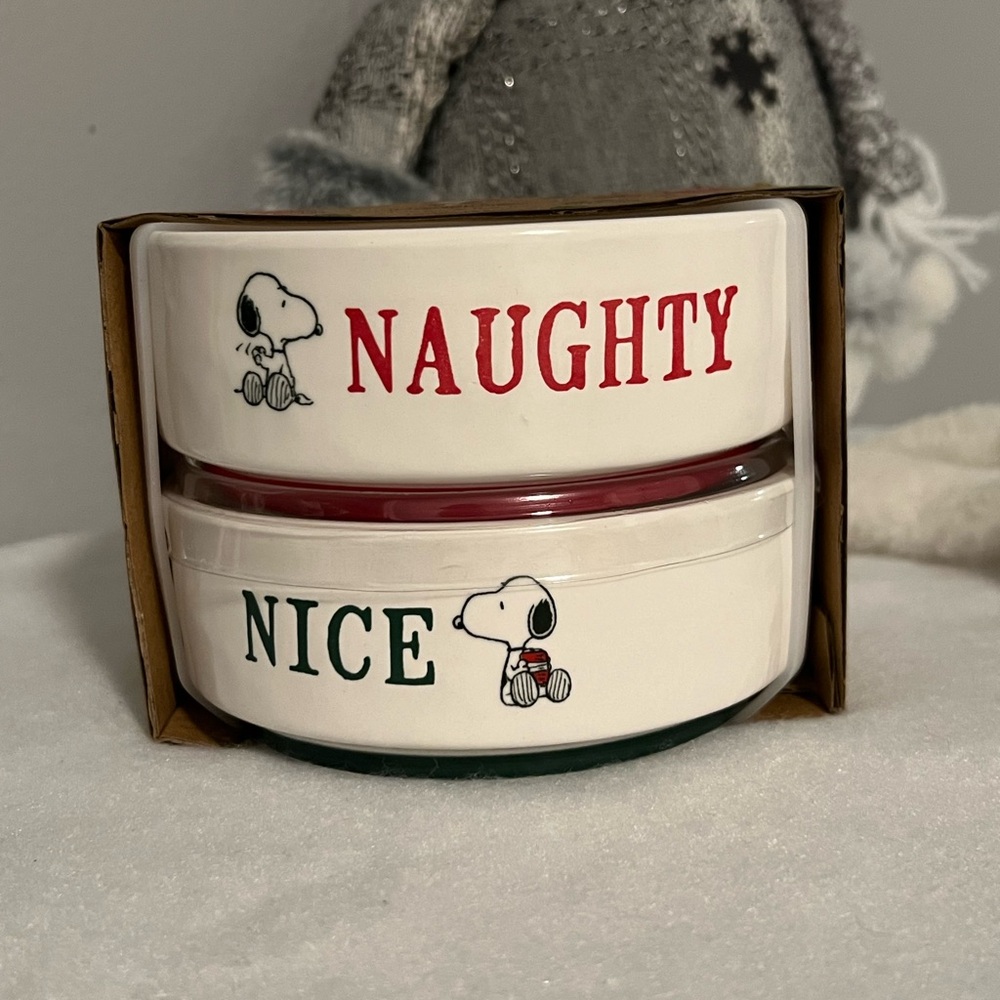Rae Dunn x peanuts snoopy holiday stackable bowls set - Picture 2 of 6